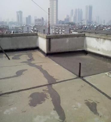 岭东漏水维修 楼顶漏水是什么原因，楼顶漏水维修方法是什么?