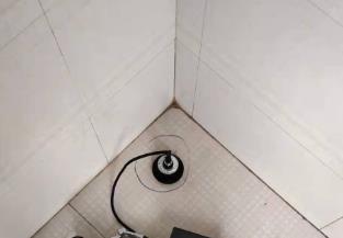 岭东卫生间漏水维修之 loft 夹层储藏室毗邻暗管渗水哪家好，推荐诚匠小爱修缮